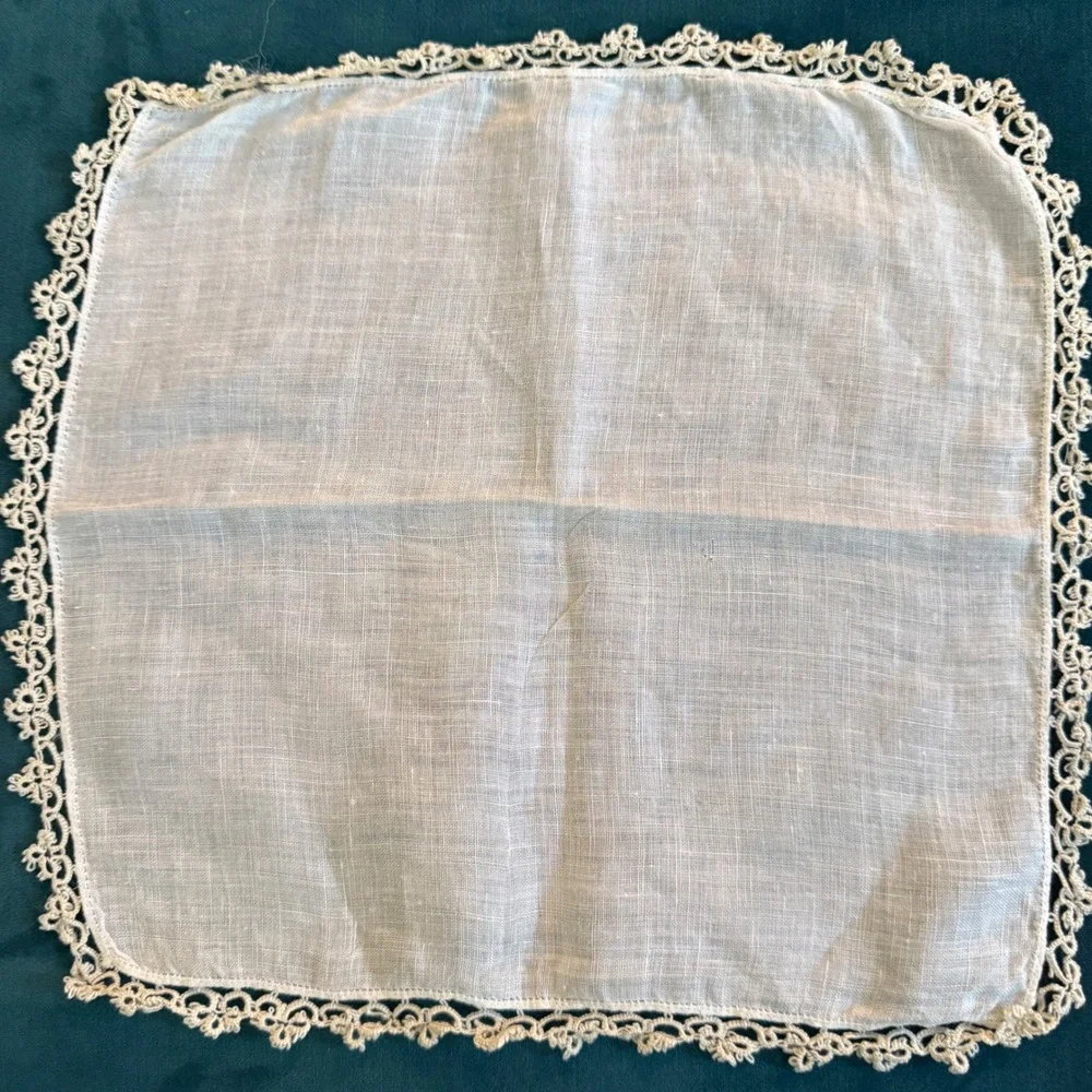 Vintage Handkerchief Embroidered Floral Lace Trim Cotton Linen Blend Set‎ of 2